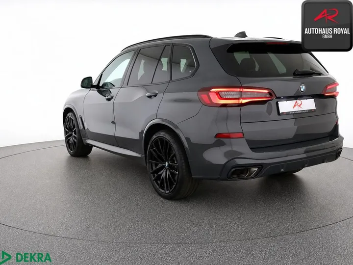 BMW X5 M50
