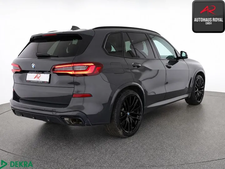 BMW X5 M50