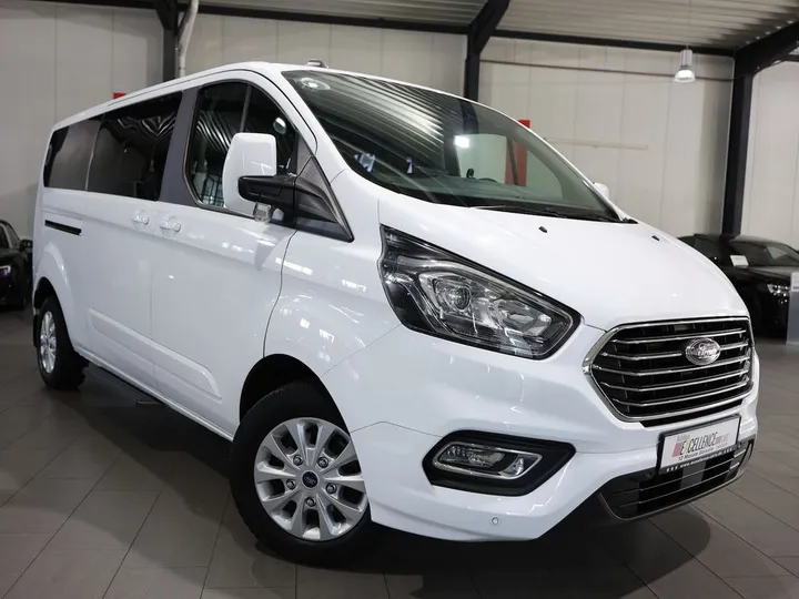 Ford Tourneo Custom