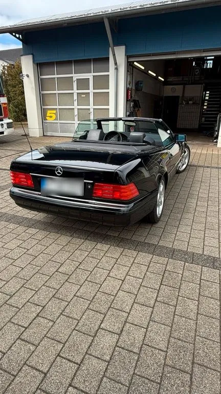 Mercedes-Benz SL 320