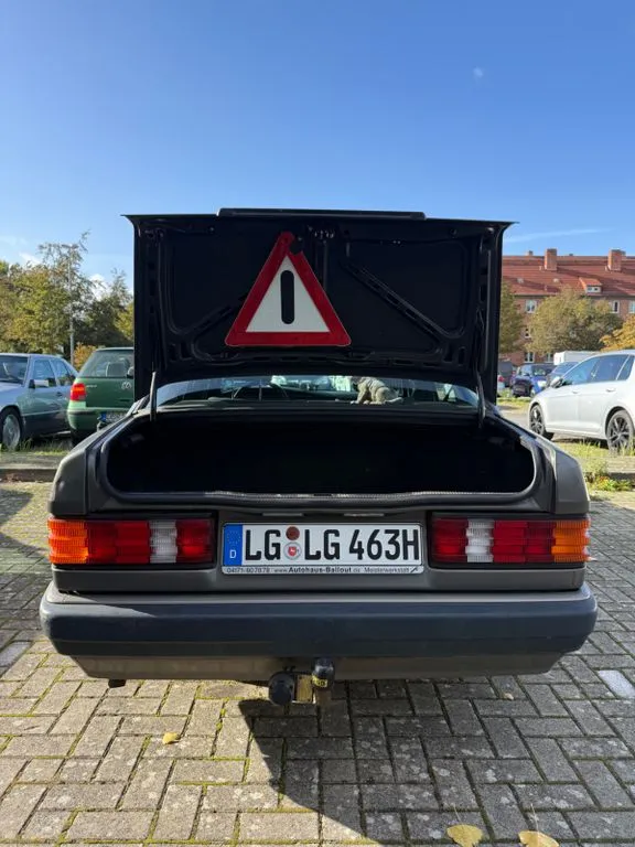 Mercedes-Benz 190