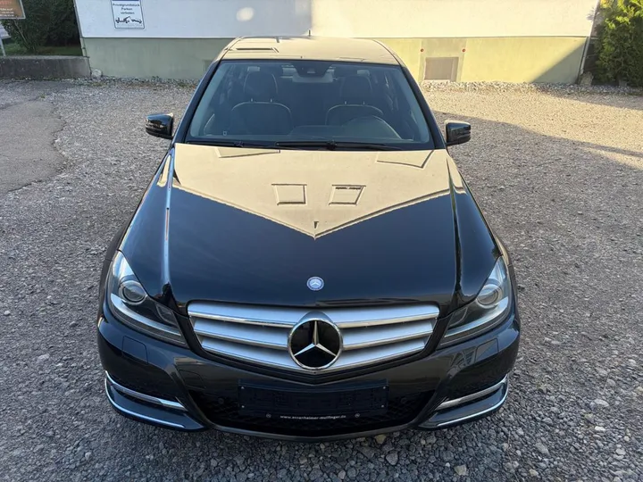 Mercedes-Benz C 200