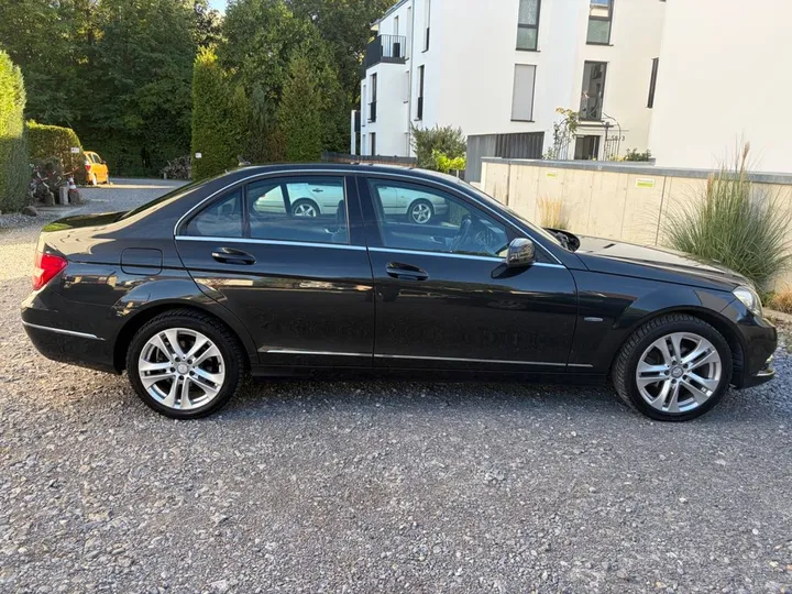 Mercedes-Benz C 200