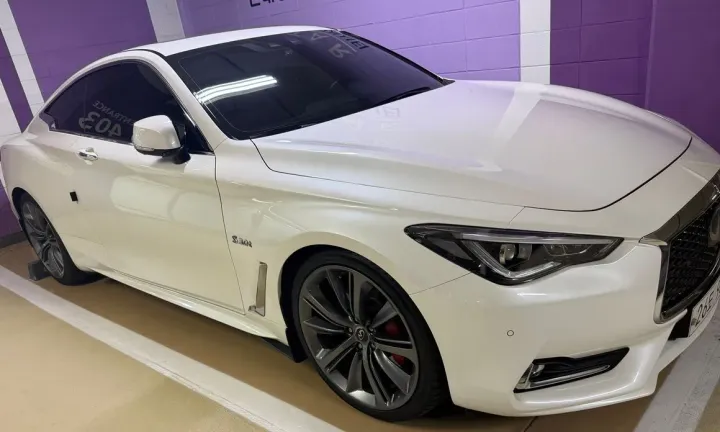 Infiniti Q60