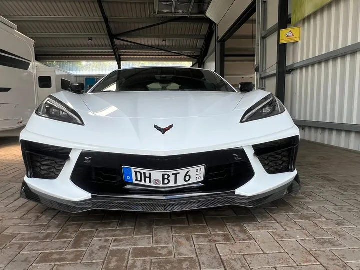 Corvette C8