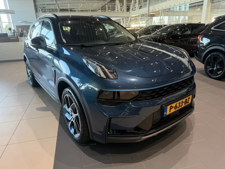Lynk&Co 01