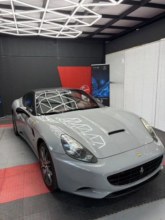 Ferrari California