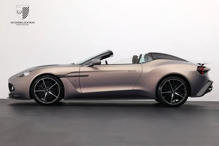 Aston Martin Vanquish