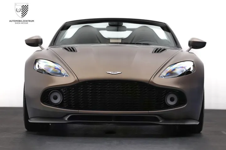 Aston Martin Vanquish