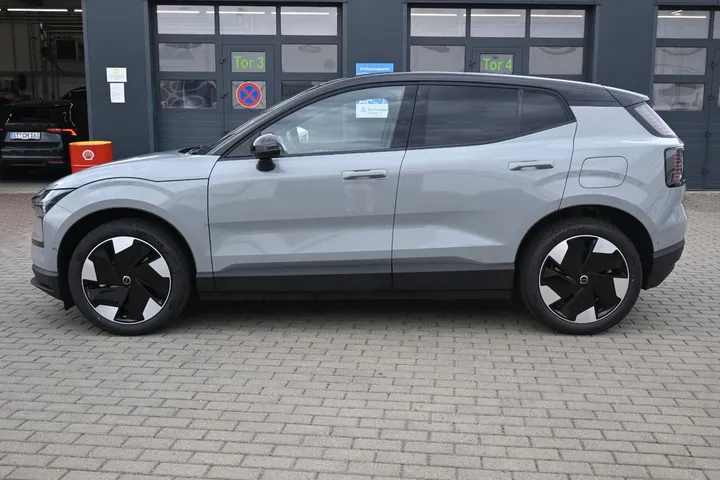 Volvo EX30