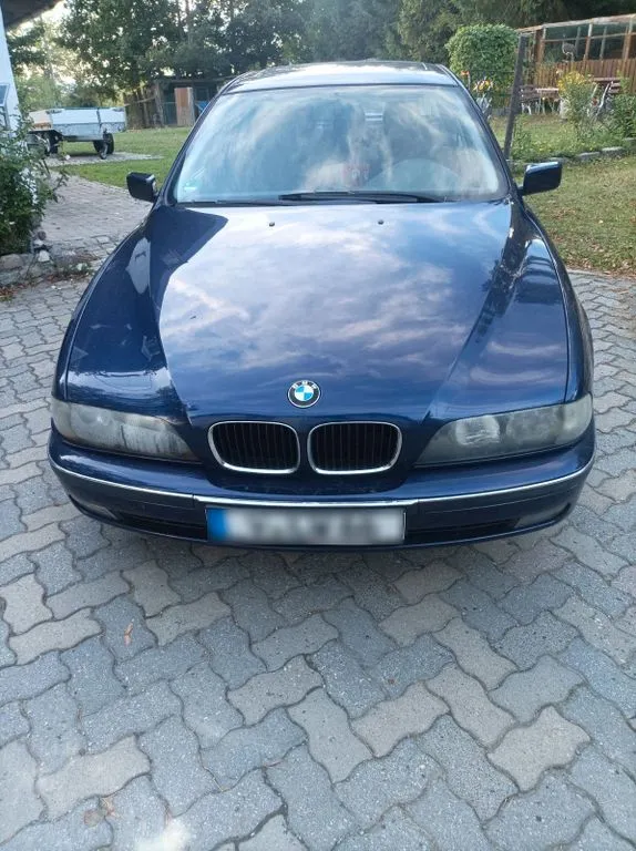 BMW 520