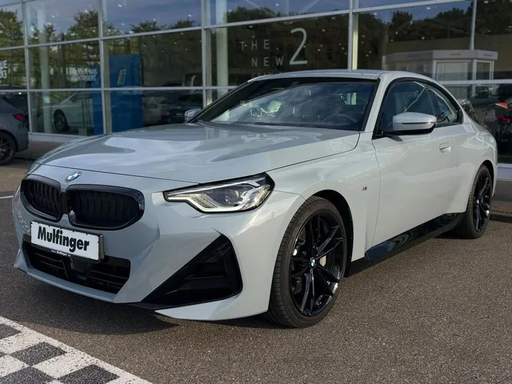 BMW 230