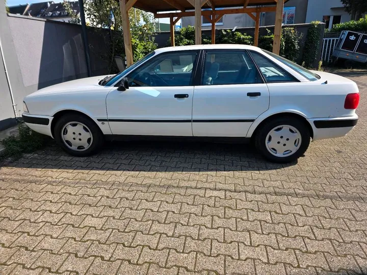 Audi 80