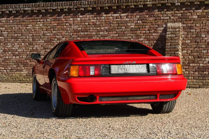 Lotus Esprit