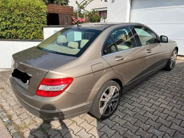 Mercedes-Benz C 200