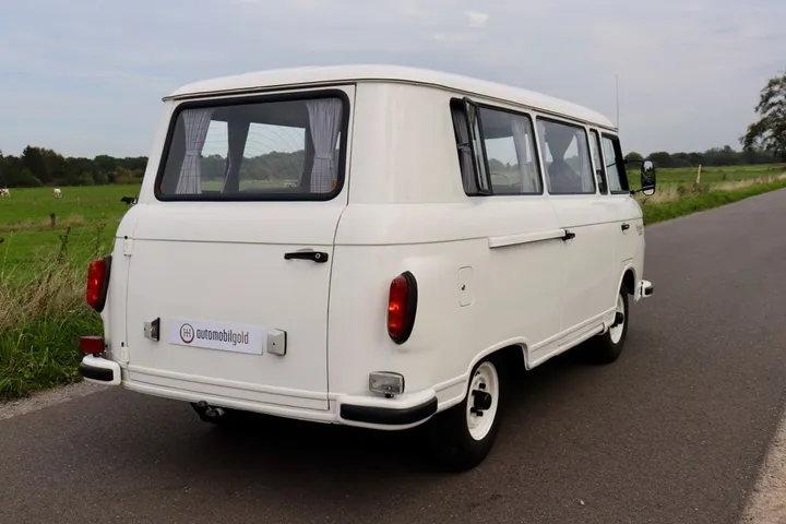 Barkas B1000