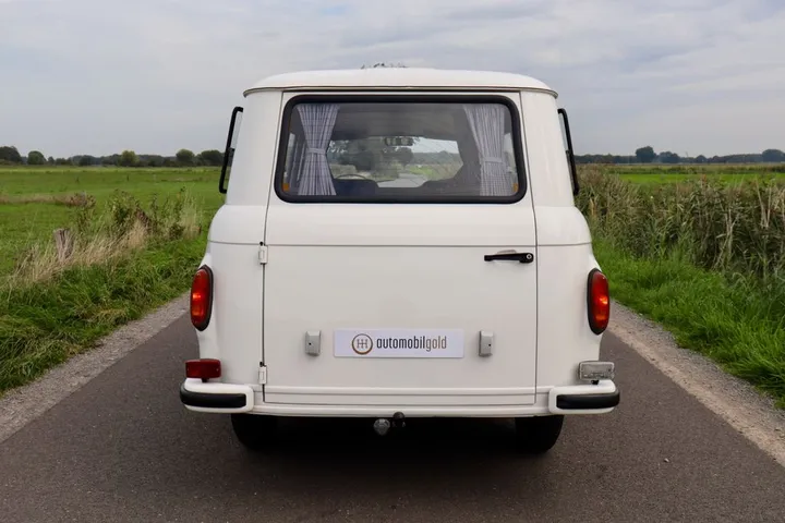 Barkas B1000