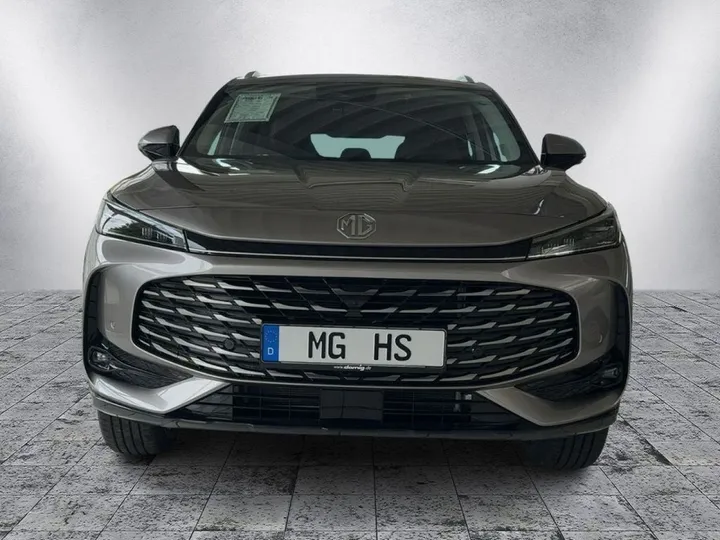 MG HS