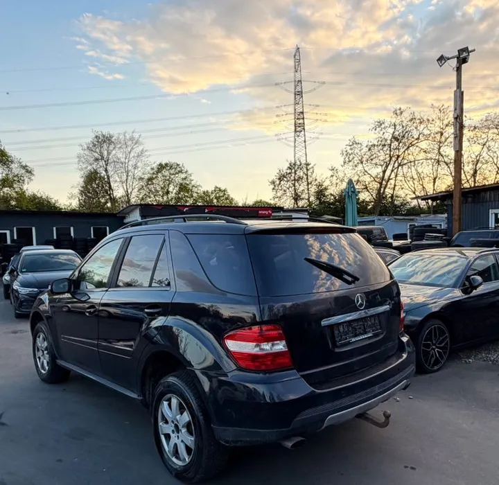 Mercedes-Benz ML 320