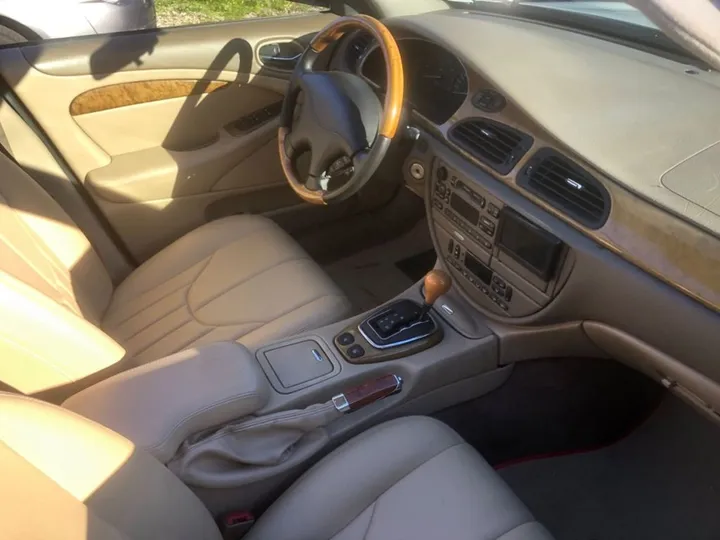 Jaguar S-Type