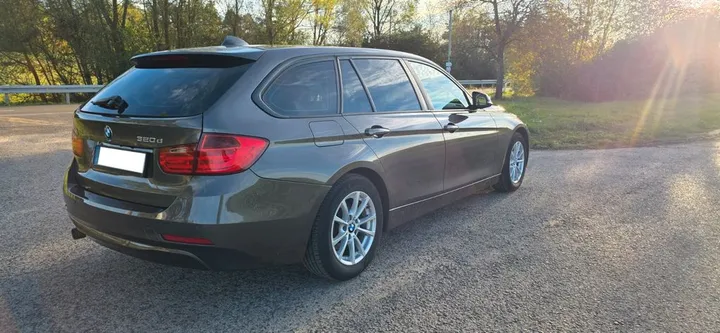 BMW 320