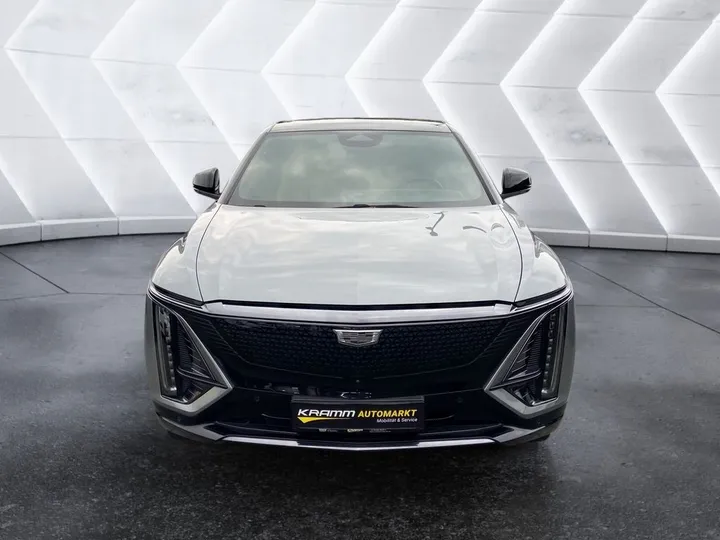 Cadillac LYRIQ