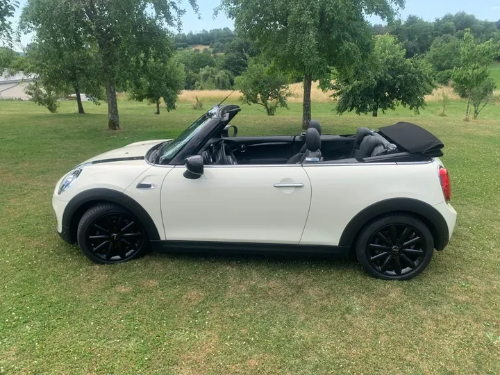 MINI Cooper Cabrio