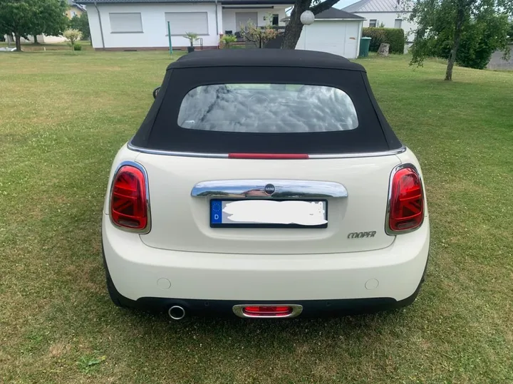 MINI Cooper Cabrio
