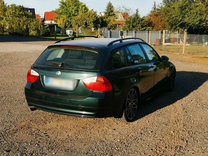 BMW 320