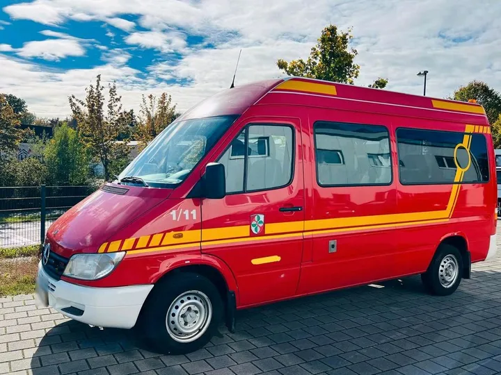 Mercedes-Benz Sprinter