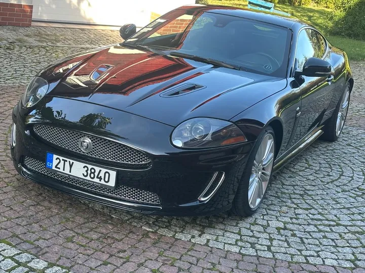 Jaguar XKR