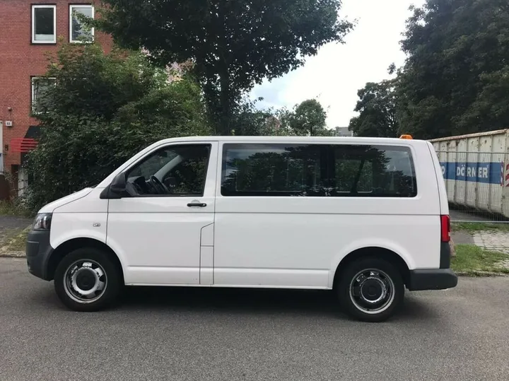 Volkswagen T5 Caravelle