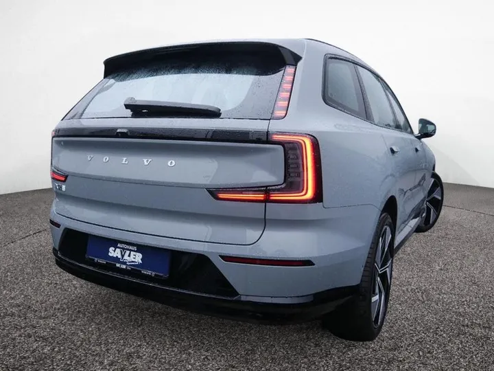 Volvo EX90