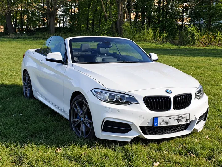 BMW M240i