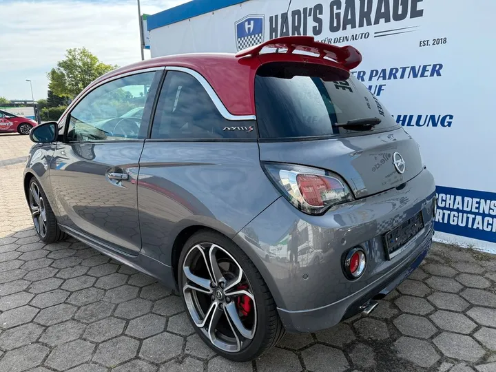 Opel Adam