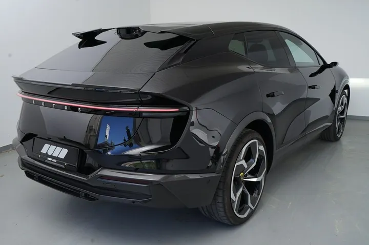 Lotus Eletre