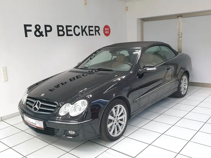 Mercedes-Benz CLK 320