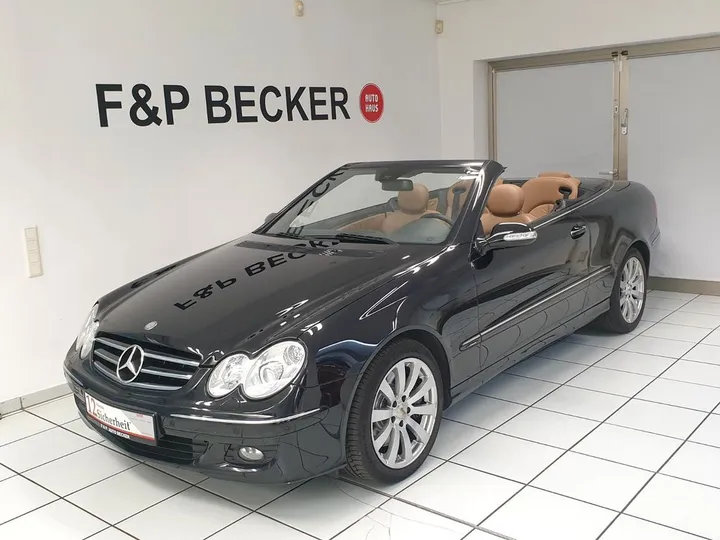 Mercedes-Benz CLK 320