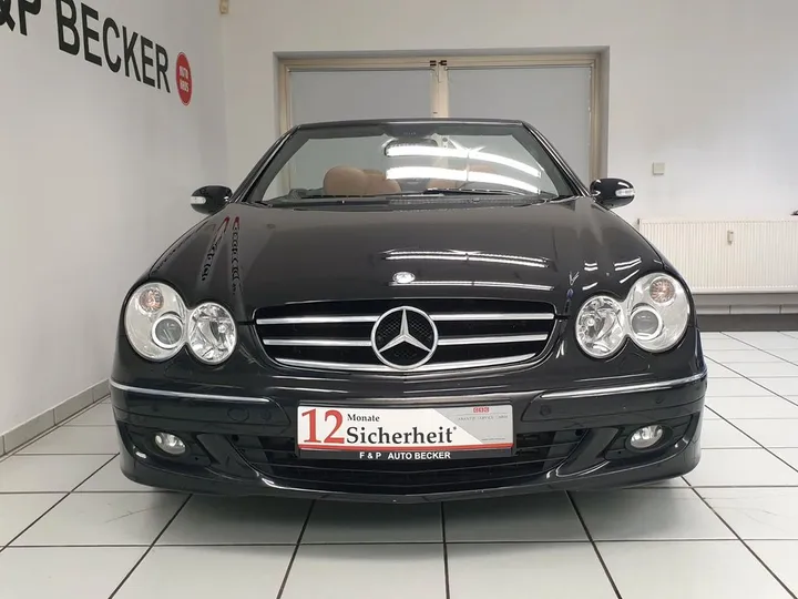 Mercedes-Benz CLK 320