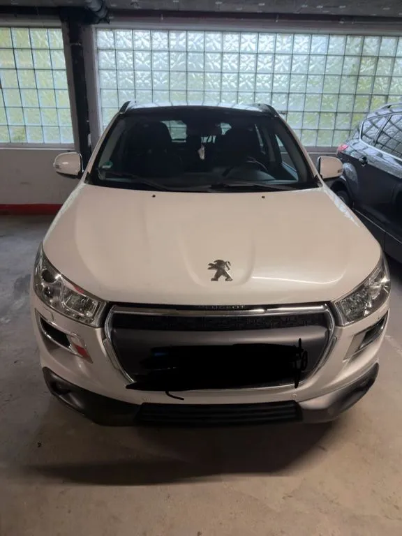 Peugeot 4008