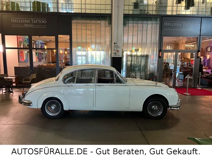 Jaguar MK II