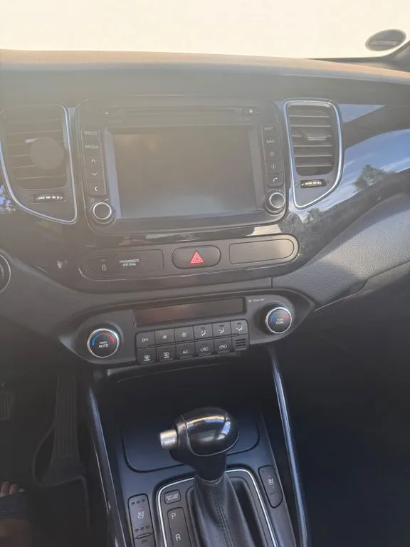 Kia Carens