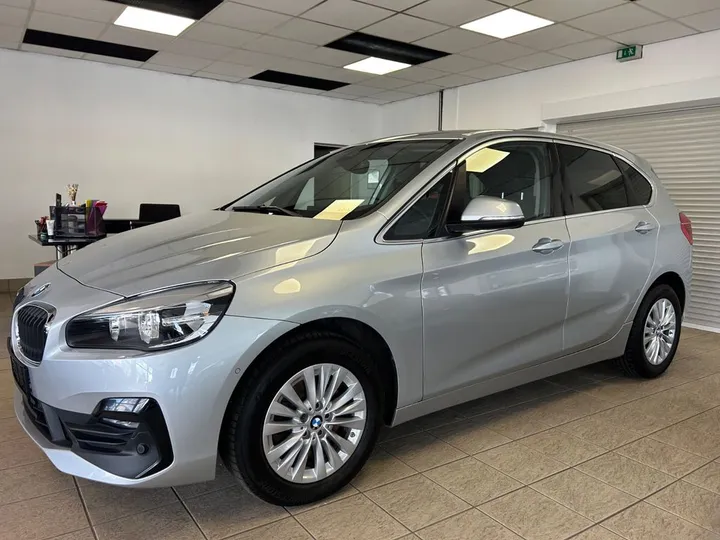 BMW 218