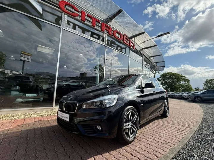 BMW 216