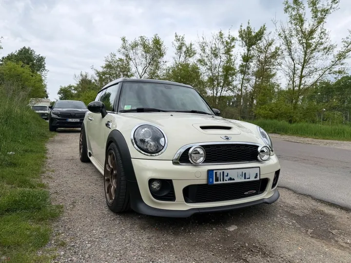 MINI John Cooper Works Clubman