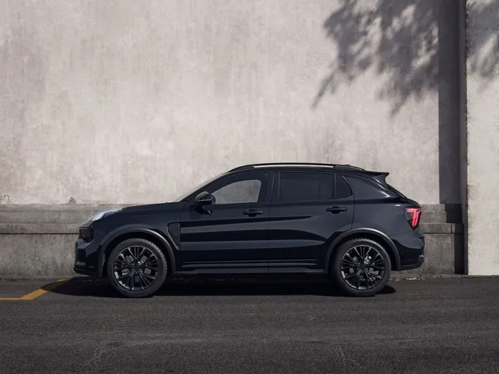 Lynk&Co 01