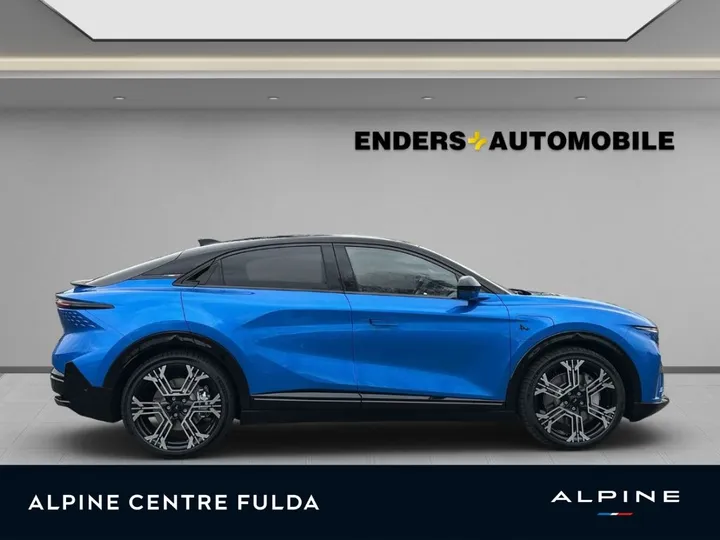 Alpine A390