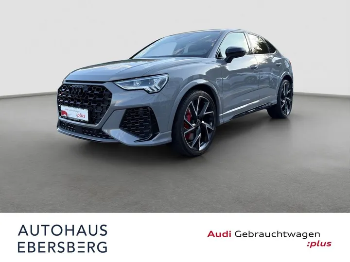 Audi RSQ3