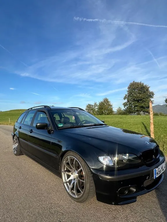 BMW 320