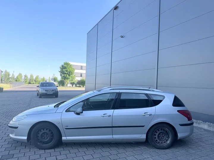 Peugeot 407